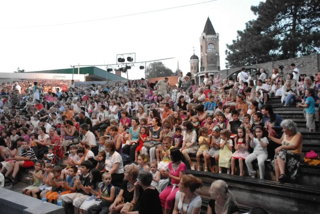 Leto na Gardošu! Tradicionalna kulturna manifestacija u Zemunu održaće se od 2. jula do 30. avgusta