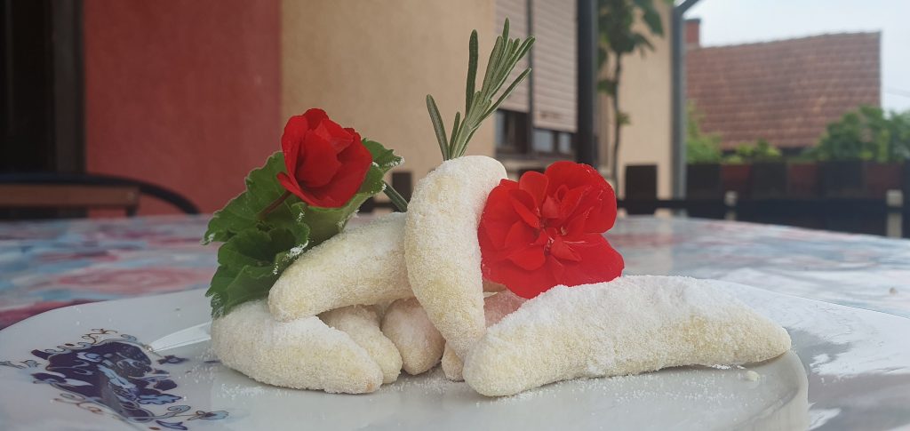 Kokos kiflice: Za svako slavlje medeni zalogaj